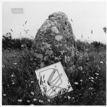 Mount Kimbie - You Look Certain (I-m Not So Sure)