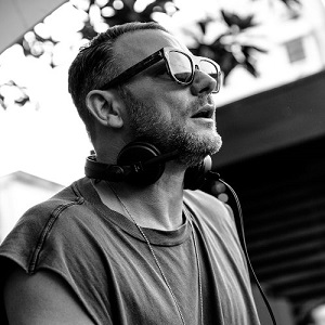 MARK KNIGHT GIVE YOU UP CHART