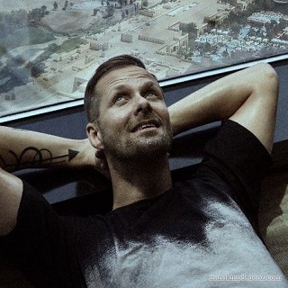 VA - ADAM BEYER NO RETREAT NO DEFEAT CHART [August 2020]